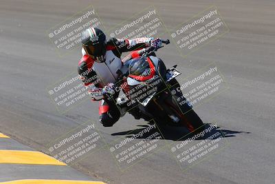 media/Oct-09-2022-SoCal Trackdays (Sun) [[95640aeeb6]]/Bowl (1015am)/